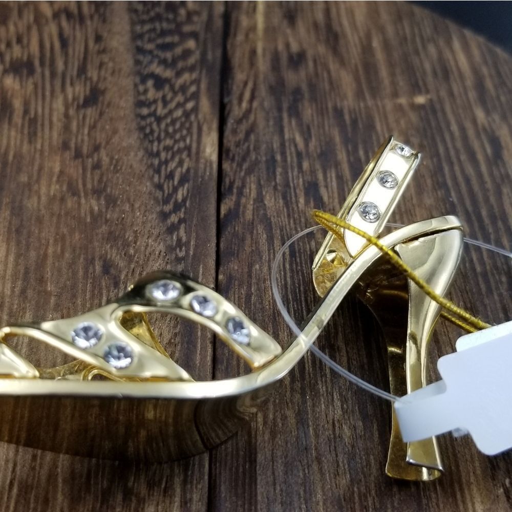 High heel ornament or necklace pendant well made! MISC
